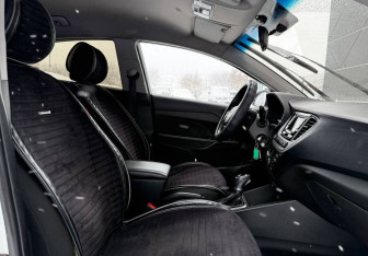 Подержанный автомобиль Hyundai Solaris Sedan 2018 года (21 фото)