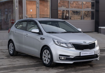 Подержанный автомобиль Kia Rio Hatchback 2017 года (3 фото)