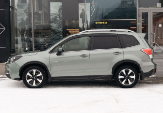 Подержанный автомобиль Subaru Forester Suv 2016 года (8 фото)