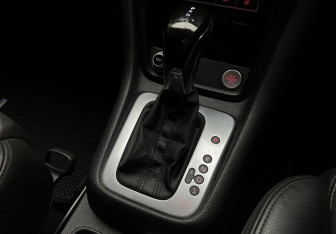 Подержанный автомобиль Volkswagen Sharan 2015 года (12 фото)