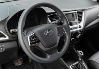 Подержанный автомобиль Hyundai Solaris Sedan 2018 года (11 фото)