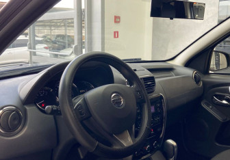 Подержанный автомобиль Nissan Terrano 2019 года (8 фото)