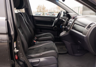 Подержанный автомобиль Honda CR-V 2012 года (20 фото)