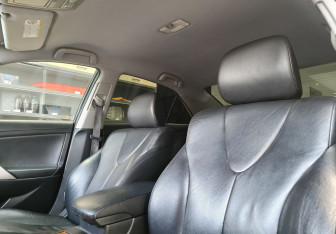 Подержанный автомобиль Toyota Camry Sedan 2010 года (13 фото)