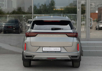 Подержанный автомобиль Exeed LX 2024 года (6 фото)