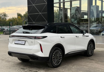 Подержанный автомобиль Exeed RX 2024 года (5 фото)