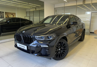 Подержанный автомобиль BMW X6 2021 года (1 фото)