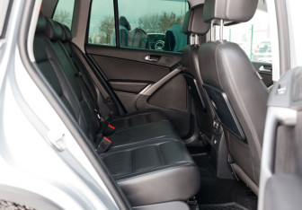 Подержанный автомобиль Volkswagen Tiguan 2012 года (20 фото)