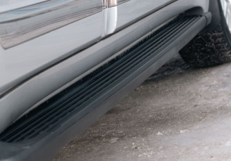 Подержанный автомобиль Toyota Land Cruiser Suv 2012 года (16 фото)