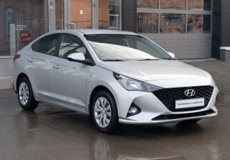 Подержанный автомобиль Hyundai Solaris Sedan 2020 года (3 фото)