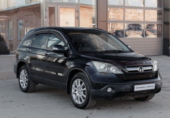 Подержанный автомобиль Honda CR-V 2007 года (3 фото)