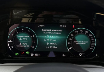 Подержанный автомобиль Volkswagen Golf Wagon 2021 года (19 фото)