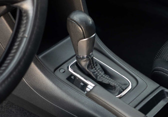 Подержанный автомобиль Subaru XV 2012 года (14 фото)