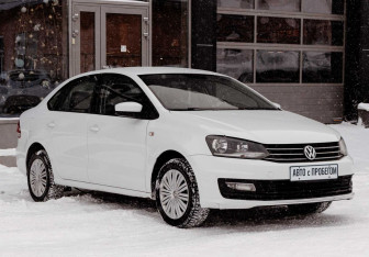 Подержанный автомобиль Volkswagen Polo Sedan 2015 года (3 фото)