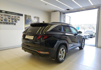 Подержанный автомобиль Hyundai Tucson 2022 года (4 фото)