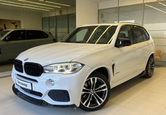 Подержанный автомобиль BMW X5 2013 года (1 фото)