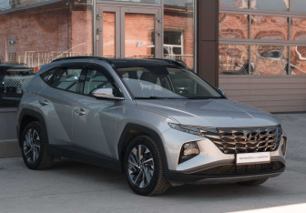Подержанный автомобиль Hyundai Tucson 2023 года (3 фото)