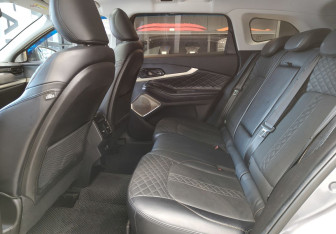 Подержанный автомобиль Exeed TXL 2023 года (15 фото)