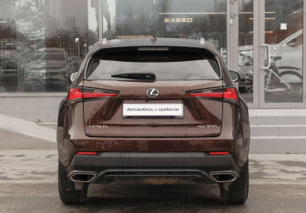 Подержанный автомобиль Lexus NX 2018 года (6 фото)