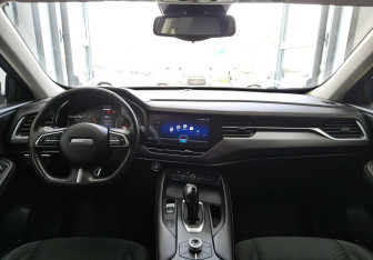 Подержанный автомобиль Haval F7x 2020 года (8 фото)