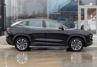 Подержанный автомобиль Jetour Dashing 2023 года (4 фото)