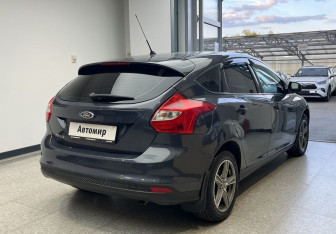 Подержанный автомобиль Ford Focus Hatchback 2012 года (4 фото)