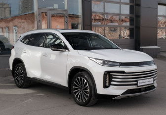 Подержанный автомобиль Exeed TXL 2022 года (3 фото)