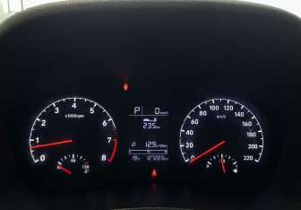 Подержанный автомобиль Hyundai Solaris Sedan 2018 года (12 фото)