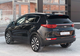 Подержанный автомобиль Kia Sportage 2017 года (7 фото)