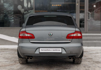 Подержанный автомобиль Skoda Superb Wagon 2012 года (6 фото)