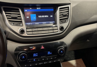 Подержанный автомобиль Hyundai Tucson 2016 года (12 фото)