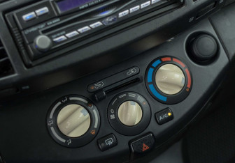 Подержанный автомобиль Nissan Micra Hatchback 2007 года (14 фото)