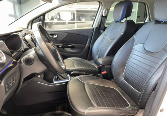 Подержанный автомобиль Renault Kaptur 2020 года (10 фото)