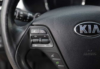 Подержанный автомобиль Kia Ceed Wagon 2017 года (12 фото)