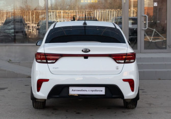 Подержанный автомобиль Kia Rio Sedan 2020 года (6 фото)