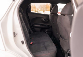 Подержанный автомобиль Nissan Juke 2014 года (21 фото)