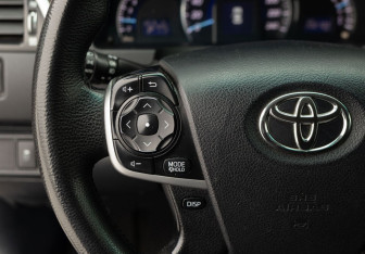 Подержанный автомобиль Toyota Camry Sedan 2013 года (12 фото)