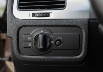 Подержанный автомобиль Volkswagen Touareg 2013 года (17 фото)