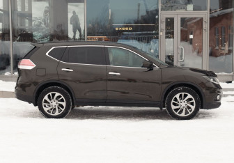 Подержанный автомобиль Nissan X-Trail 2018 года (4 фото)