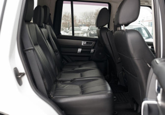Подержанный автомобиль Land Rover Discovery 2013 года (23 фото)