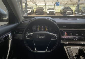 Подержанный автомобиль Geely Atlas Pro 2023 года (9 фото)