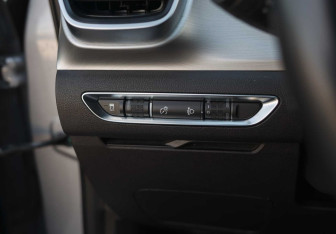 Подержанный автомобиль Geely Coolray 2022 года (19 фото)
