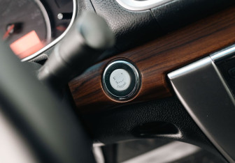 Подержанный автомобиль Nissan Teana 2010 года (15 фото)