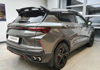 Подержанный автомобиль Geely Coolray 2023 года (4 фото)