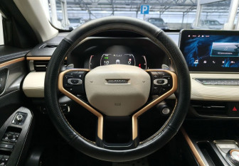 Подержанный автомобиль Haval Jolion 2023 года (9 фото)