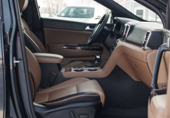 Подержанный автомобиль Kia Sportage 2017 года (22 фото)