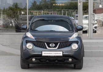 Подержанный автомобиль Nissan Juke 2013 года (2 фото)