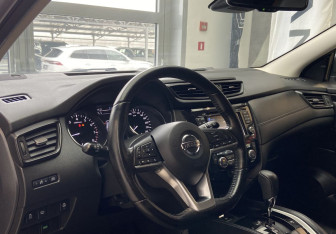 Подержанный автомобиль Nissan Qashqai 2020 года (12 фото)