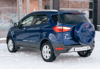 Подержанный автомобиль Ford EcoSport 2015 года (7 фото)