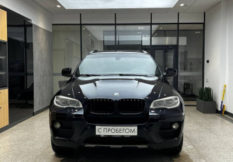 Подержанный автомобиль BMW X6 2013 года (19 фото)